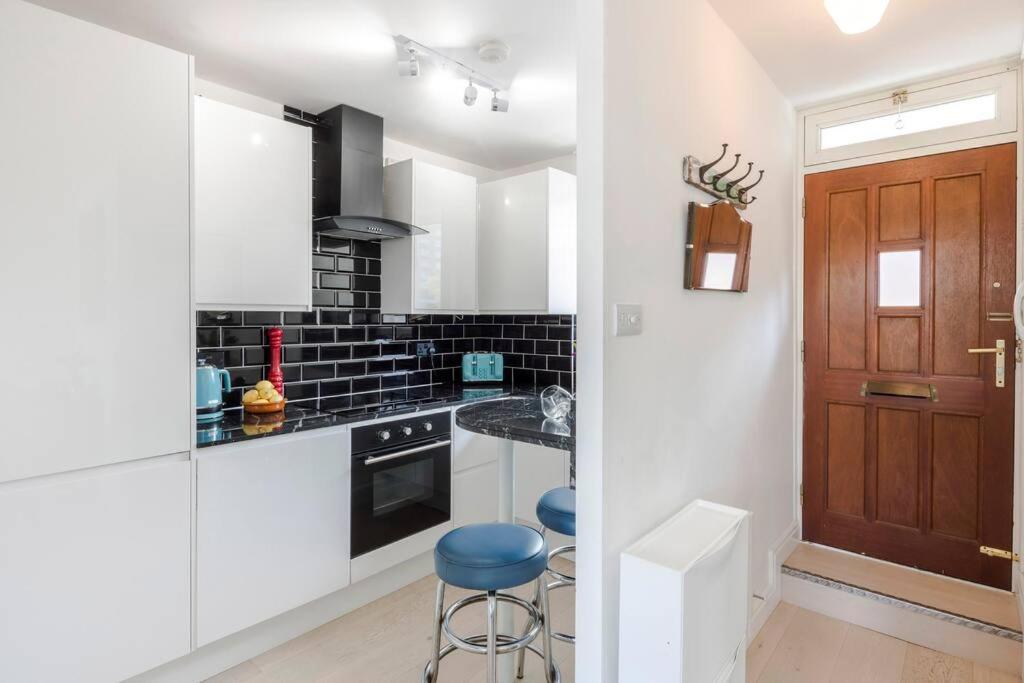 The Clarence, Central London Apartment W/ Wifi Luaran gambar