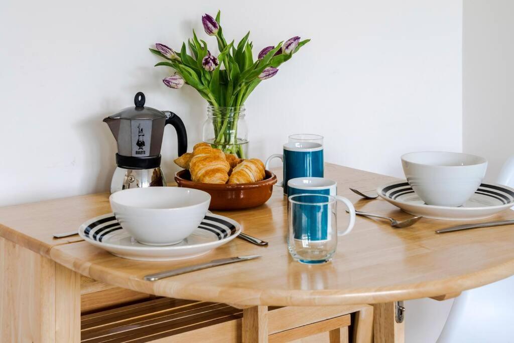The Clarence, Central London Apartment W/ Wifi Luaran gambar